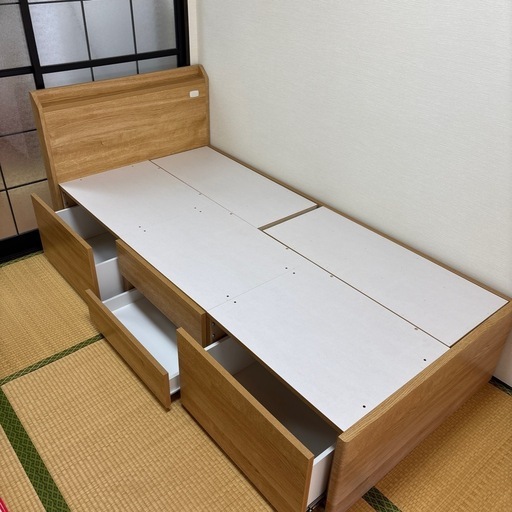 シングルベッド