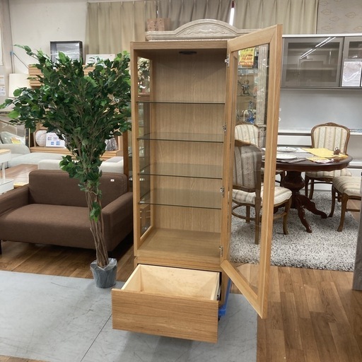 ⭐今月の目玉商品！早い者勝ち価格！⭐S721 ⭐ センダイ家具 飾り棚 リビングボード ライト付き 幅56cm Used 綺麗