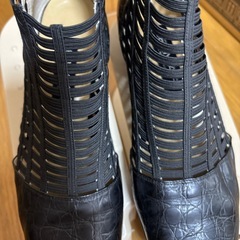 新品ショートブーツ　25.5cmの画像