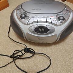 カセットテープラジカセ　CD