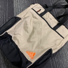 美品　アディダス　トートバッグ