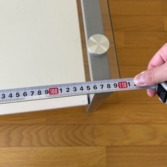 ガラステーブルの画像