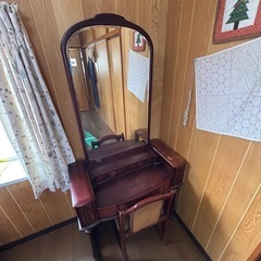 ドレッサー　
