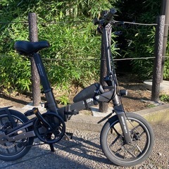 折りたたみ電動自転車　アシスト　自転車　秒速収納可能の画像