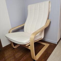 IKEAポエングアームチェアーの画像