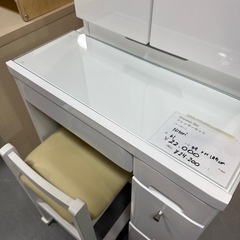 ニトリ　ドレッサーセット　チェア付きの画像