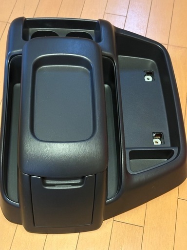 車用ハイエースワイド200系純正センターコンソールボックス