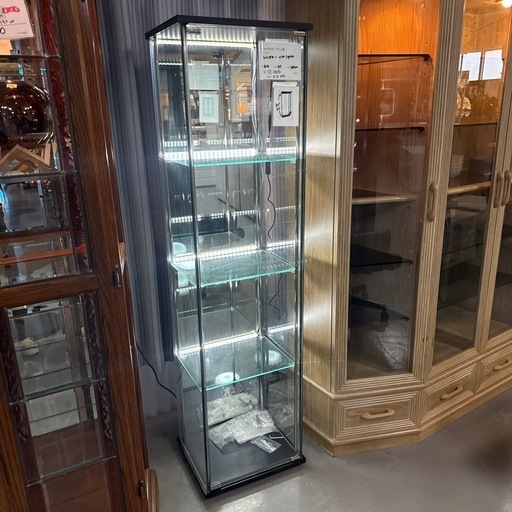 ガラス棚　ショーケース