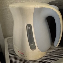 ティファール電気ポットの画像
