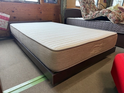 セミダブルベッド マットレスとフレームセット