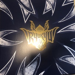 【新品未使用】琉球ゴールデンキングス×BEAMS ボールロゴクッションバッグの画像