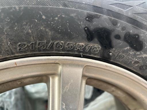 アルヴェル　スタッドレスタイヤ、アルミ4本セット2024製VRX2 215/65R16 