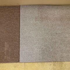 タイルカーペット　薄い茶系の画像