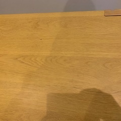 パソコンデスクの画像