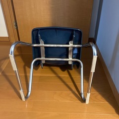 キッズ　チェア　保育園　幼稚園　椅子　紺色の画像