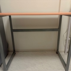 亀戸4丁目 テーブル　机　無料の画像