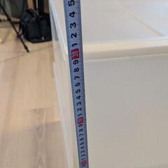 収納ケース半透明　2個譲ります。の画像