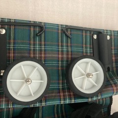 ころ付きバッグの画像