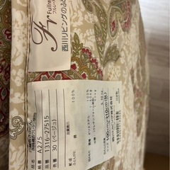 シングルベッドとマットレスの画像