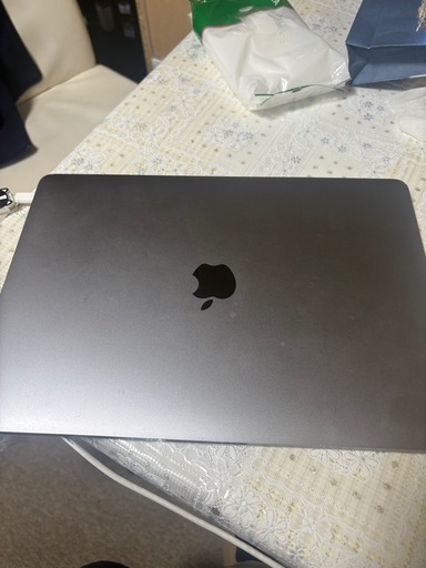MacBook Pro 13インチ　　2016年
