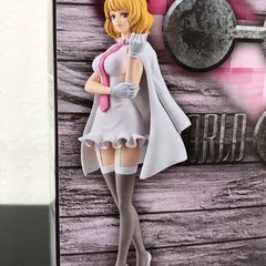 ステューシー　ワンピース　ナミ　ハンコック　フィギュアの画像