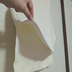 ユニクロタートルネックノースリーブセーターの画像