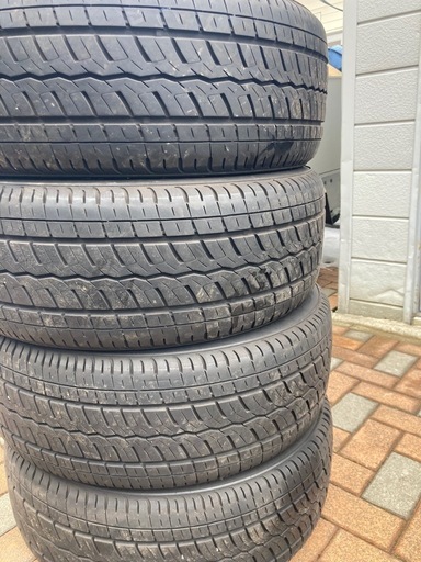 限界価格ハイエースESSEX18インチアルミホイールタイヤセット