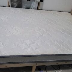 セミダブルベッド