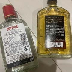ジンとウィスキーの画像