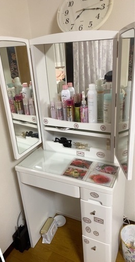 新生活にいかがでしょうか✨ホワイト 一人暮らし家具セット☆美品☆チェスト ドレッサー ２点セット ドレッサー ホワイト チェスト付き 収納 ホワイト おしゃれ