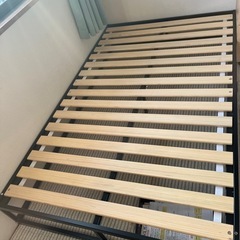 セミダブルベッド
の画像