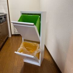 分別ゴミ箱の画像