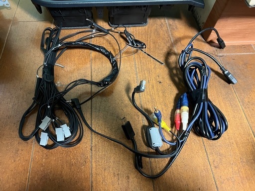 ALPINE ナビ　EX1000 10インチナビ　ヴォクシー80パネル