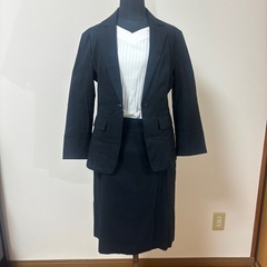 ミッシェルクラン　ブラックスーツ ジャケットとスカートのセット