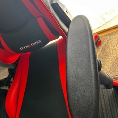 ゲーミングチェア
の画像