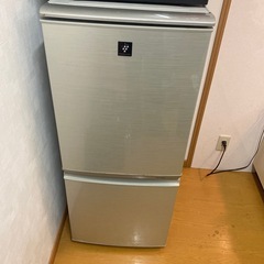 シャープ　冷蔵庫　約150L