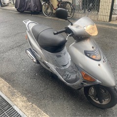 スズキ ヴェクスター 125cc スクーター。SUZUKI VECSTAR 125。新品タイヤや部品交換など整備してます の画像