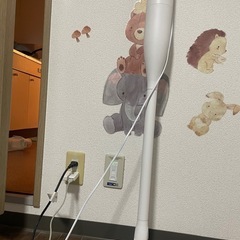 スティック型掃除機　白色