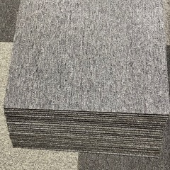 【値下げしました】タイルカーペット