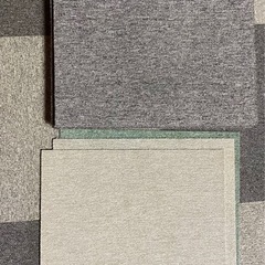 【値下げしました】タイルカーペットの画像