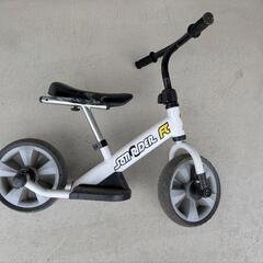 ストライダー　へんしん!サンライダーfc　ホワイトの画像