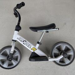 ストライダー　へんしん!サンライダーfc　ホワイトの画像