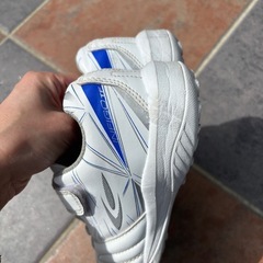 サッカー　フットサル　トレーニングシューズ　スパイクの画像
