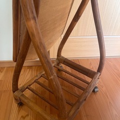 ラタンの姿見鏡、ミラーの画像