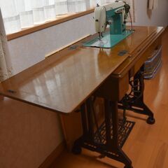 足踏みミシン　JANOMEミシン　昭和レトロ　美品の画像