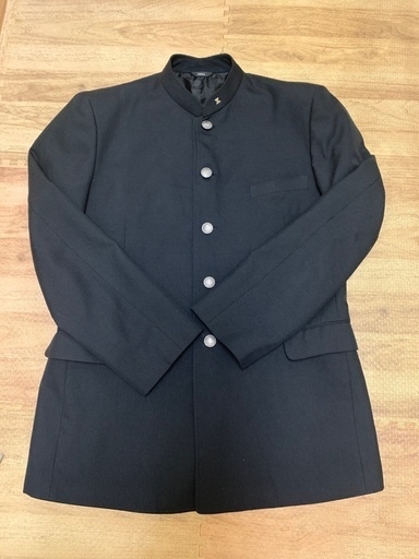 五日市高校　男子の制服上下　シャツ4枚