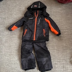 32DEGREES 子ども用スキーウェア 黒とオレンジ　サイズ3T