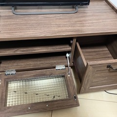 テレビとテレビ台の画像