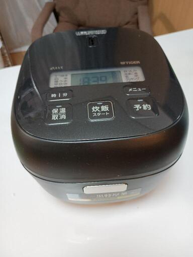 再受付 美品 24年製タイガーマイコン炊飯器(3合炊き)