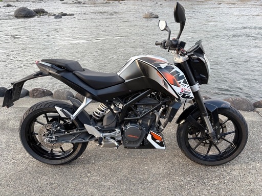 バイク KTM200Duke